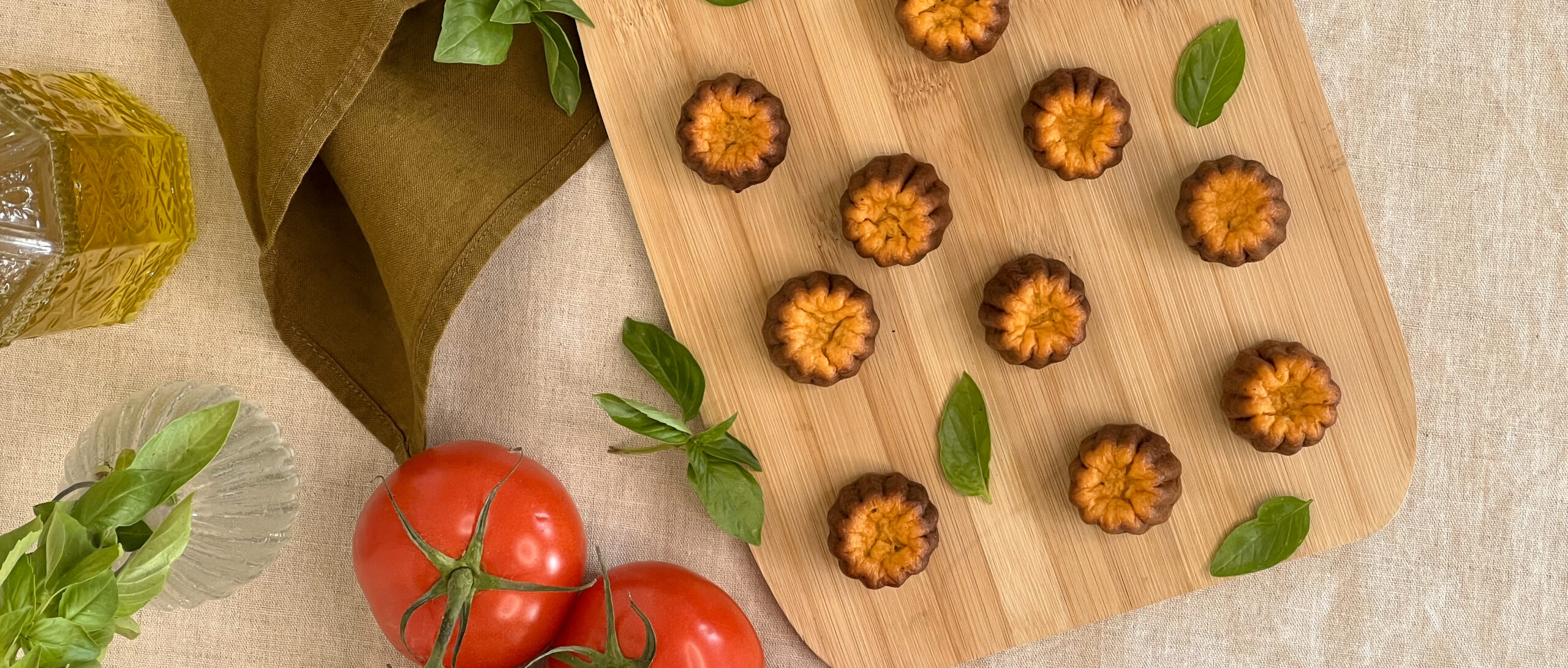 Image illustrative de l'article "Canelés salés : 5 recettes de chef !"