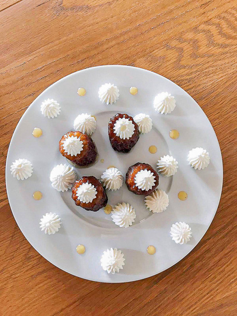 Image illustrative de l'article "Verrine de Canelés au sirop & chantilly"